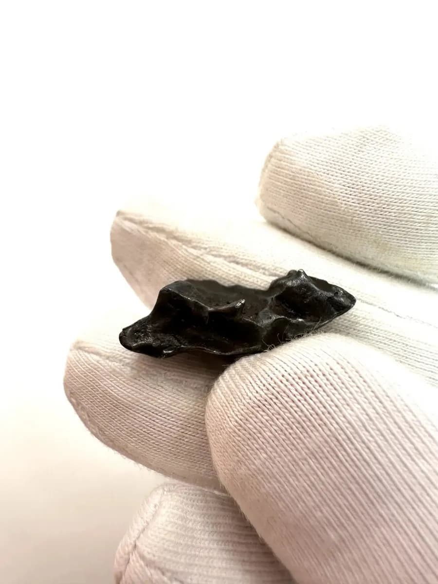 Метеорит Сихотэ-Алинь коллекционный образец 4,6 гр, оберег — фото 2